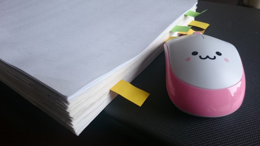 A4コピー用紙を200枚製本するとこのくらいの厚さになります。 レバーハープでのBGM等の演奏について。